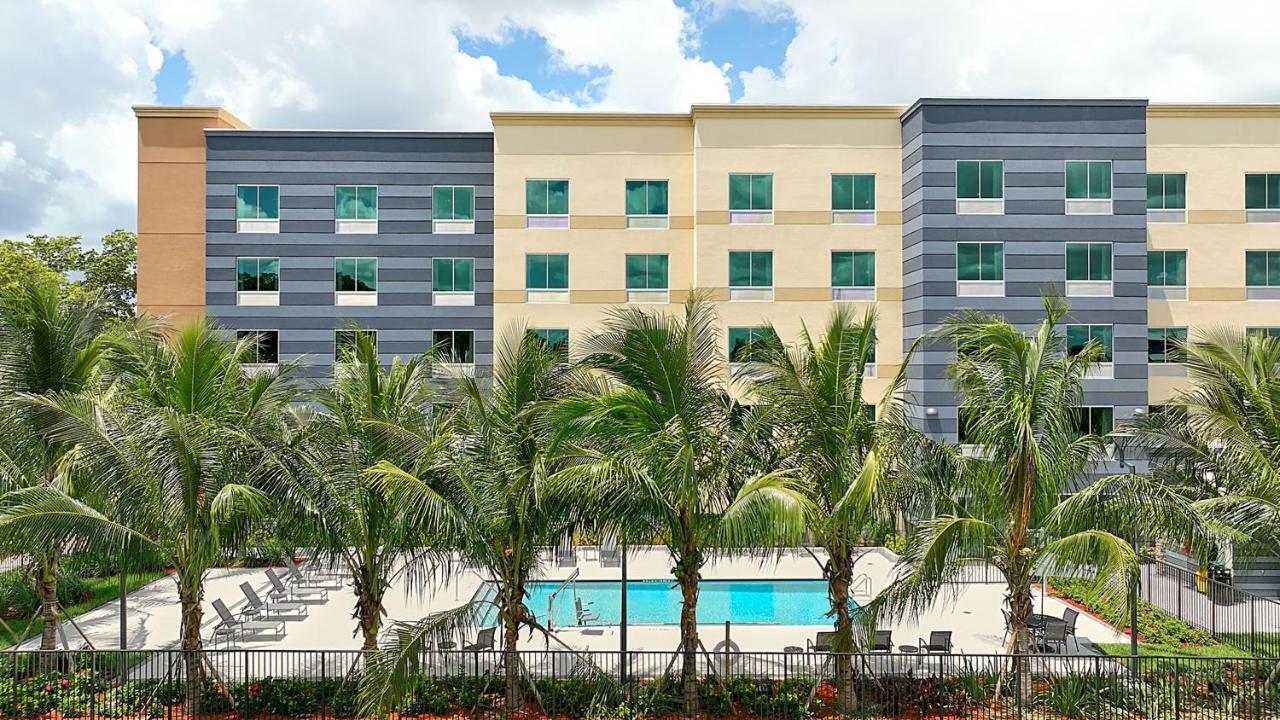 Hotel Fairfield & By Marriott Lauderdale Northwest