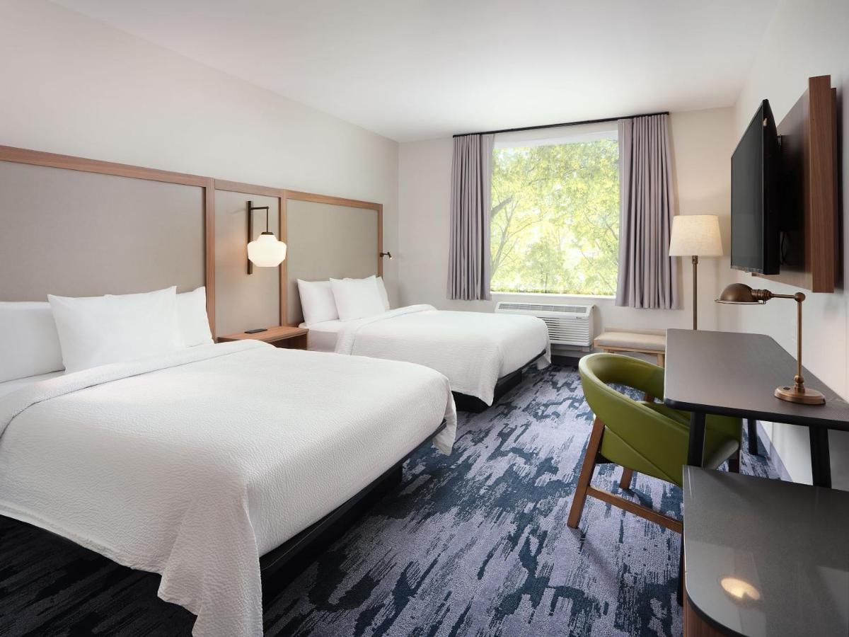 Fairfield & By Marriott Lauderdale Northwest 2*