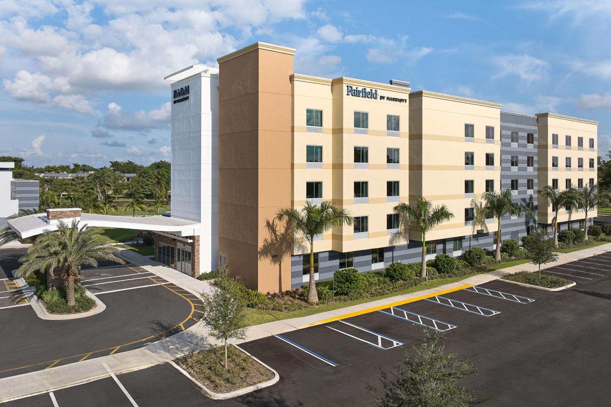 Hotel Fairfield & By Marriott Lauderdale Northwest 2*